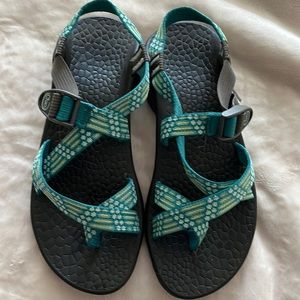 CHACO green - excellent condition